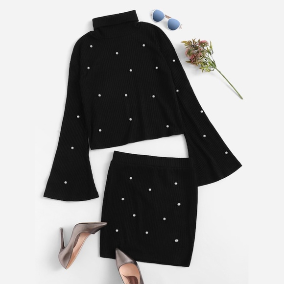 Dresses & Skirts - NEW Black set top and skirt with pearls